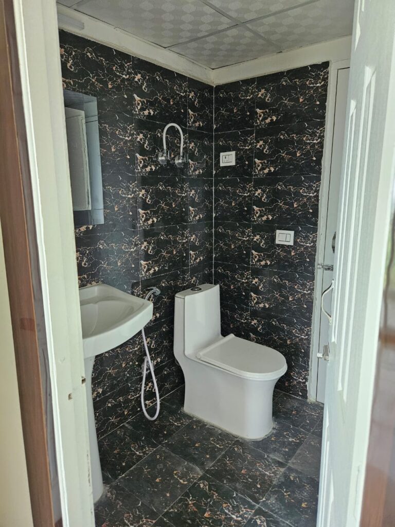 WASHROOM 3