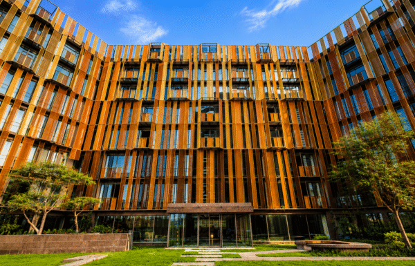 Sec-136, Building